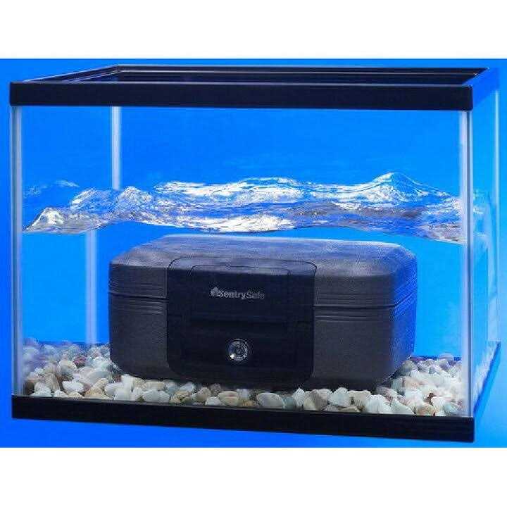 SentrySafe CHW30200 Fire-Resistant and Water-Resistant Box Safe with Tubular Key - Image 3