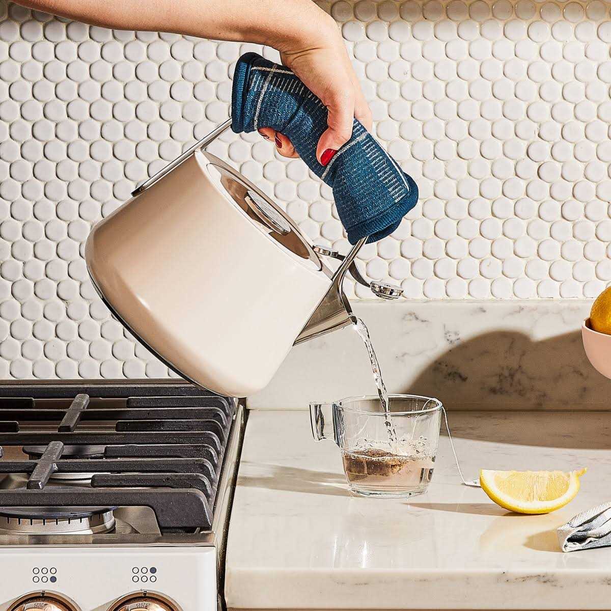 Caraway Whistling Tea Kettle - Image 4