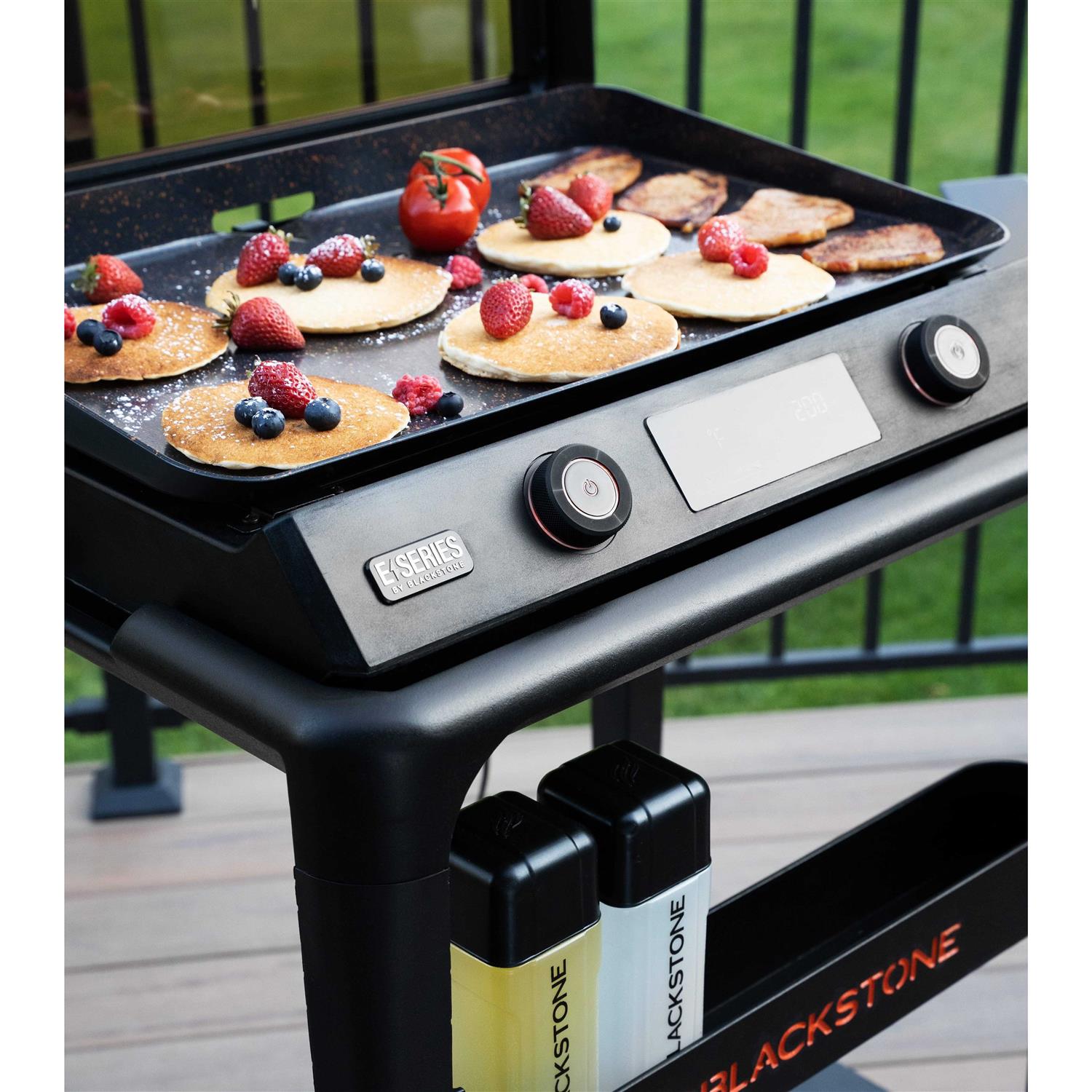 Blackstone E-Series 2-Burner 22 Electric Tabletop Griddle with Prep Cart - Image 5
