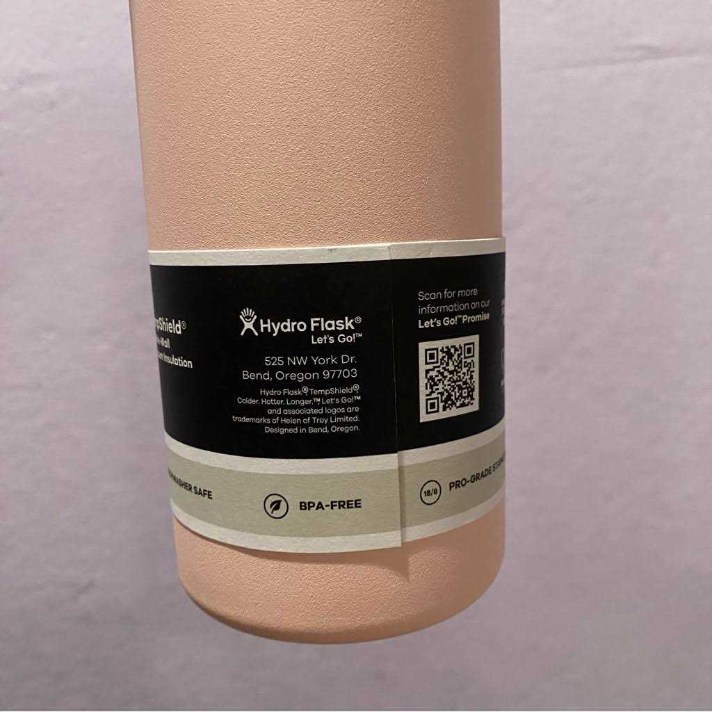 Hydro Flask 24 oz. Wide Mouth Bottle with Flex Straw Cap - Image 3