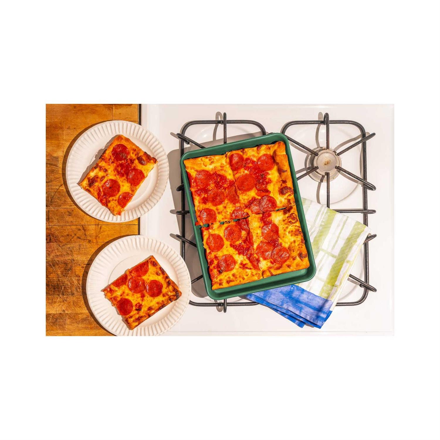 Great Jones Sheet Show 3-Piece Nonstick Sheet Pan Set - Image 3