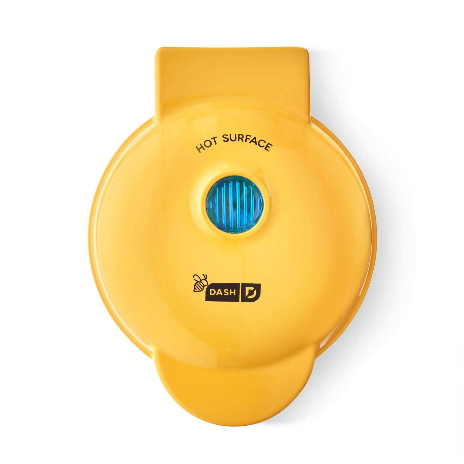 Alternative view of Dash Honeycomb Mini Waffle Maker