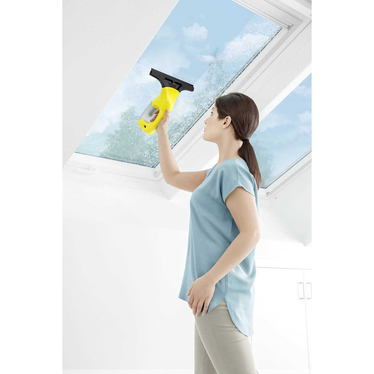 Karcher WV 1 Plus Window Vacuum - Image 3