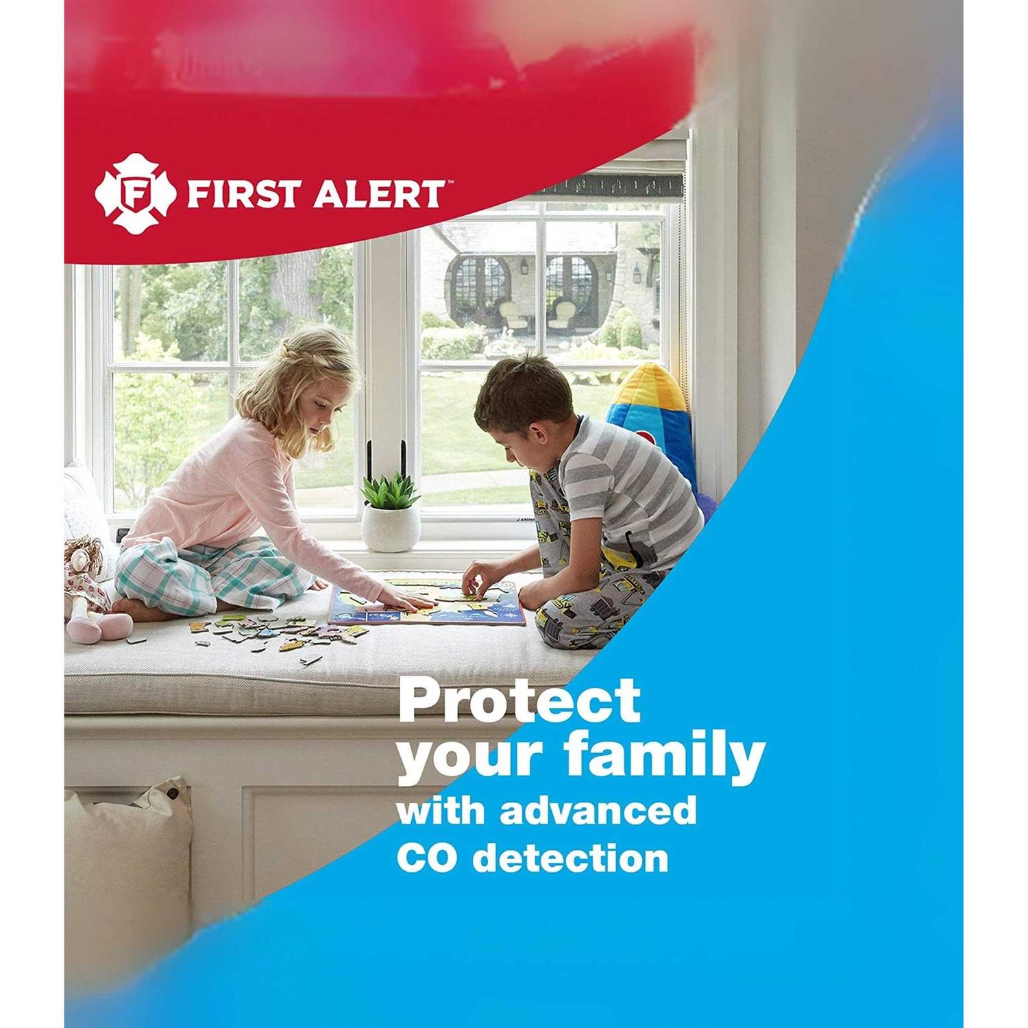 First Alert Plug-In Carbon Monoxide Alarm with Digital Display - Image 4